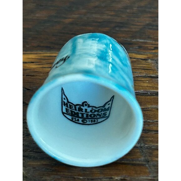 Porcelain Thimble With Seagull Design & Monterey CA Text - Picture 3 of 5